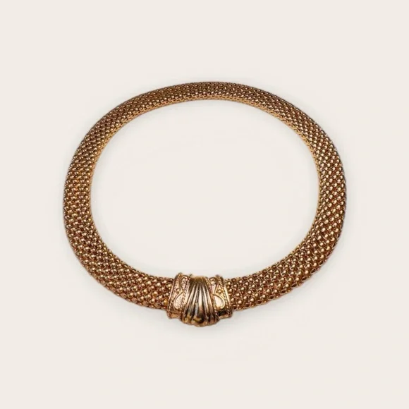Vintage Gold tone Mesh Necklace, Woven Chain Collar Mogul Magnetic Closure - Picture 5 of 5